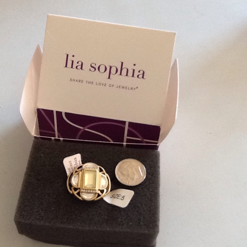 LiaSophia Compass ring size5